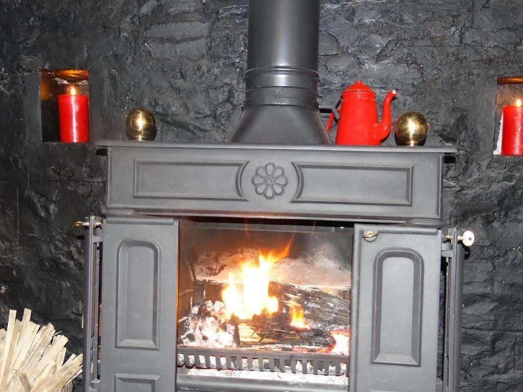 The Red Lion Hotel Oakford Extérieur photo
