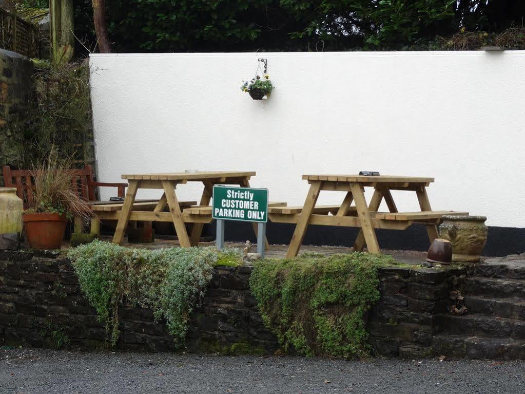 The Red Lion Hotel Oakford Extérieur photo